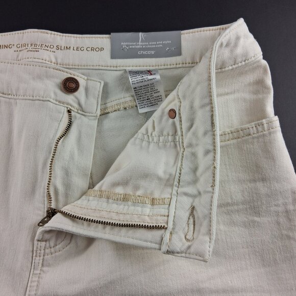 Chico's So Slimming Stacked Fray Girlfriend Crop Jeans Women's Size 14 Sea Salt - Picture 6 of 8